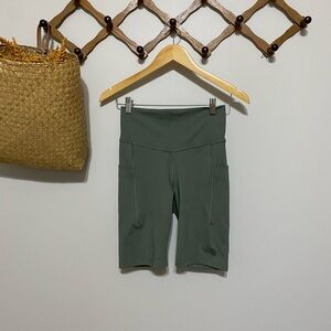 The North Face Women's Motivation High Rise Bike Shorts